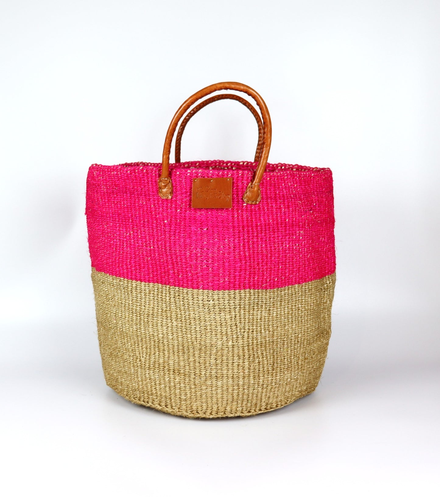 Panier en sisal tissé à la main rose fluo et marron naturel