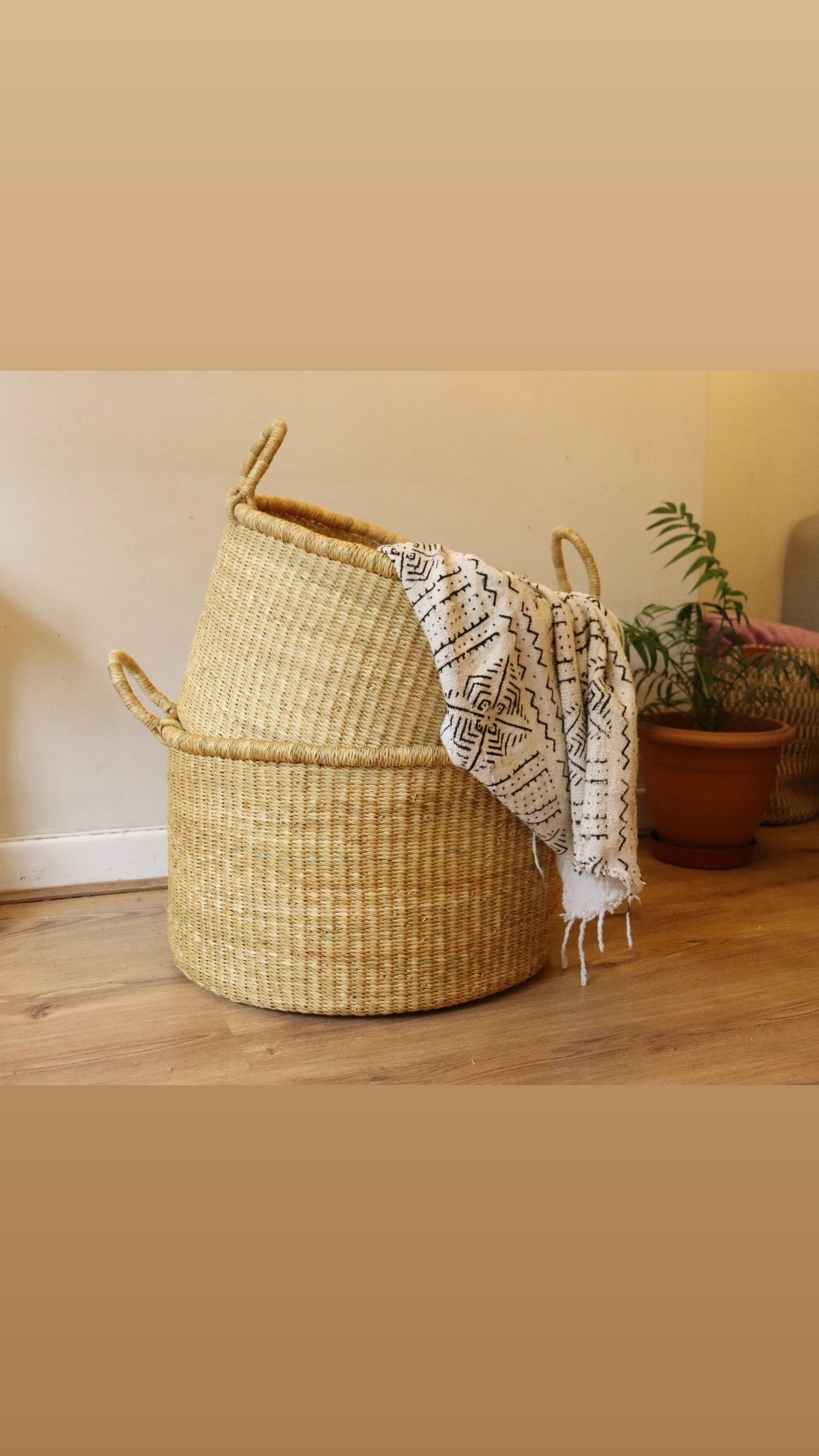 Natural Brown Round Laundry Log basket