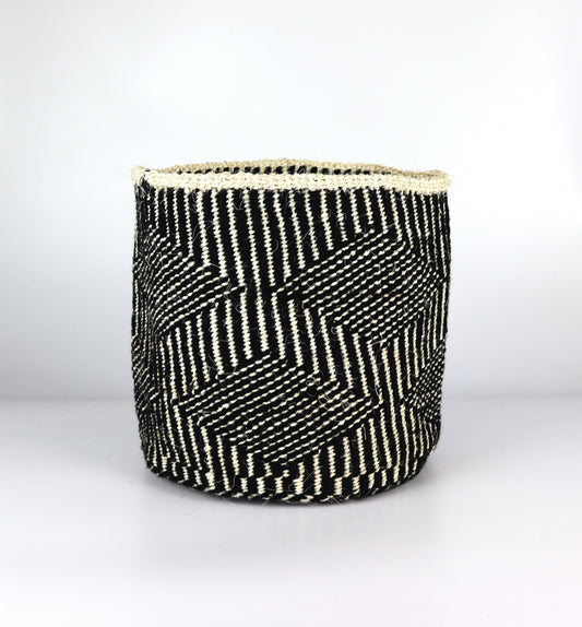 Panier en laine de sisal tissé à la main en forme de diamant noir et crème